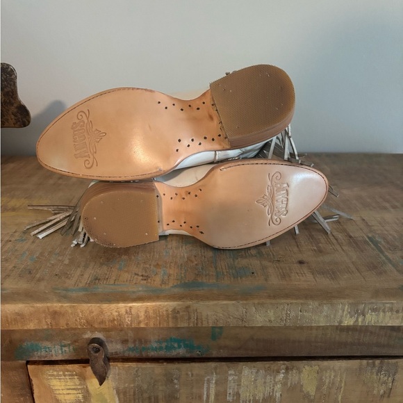 Angus Studded Leather Fringe Booties NWT - Picture 6 of 7